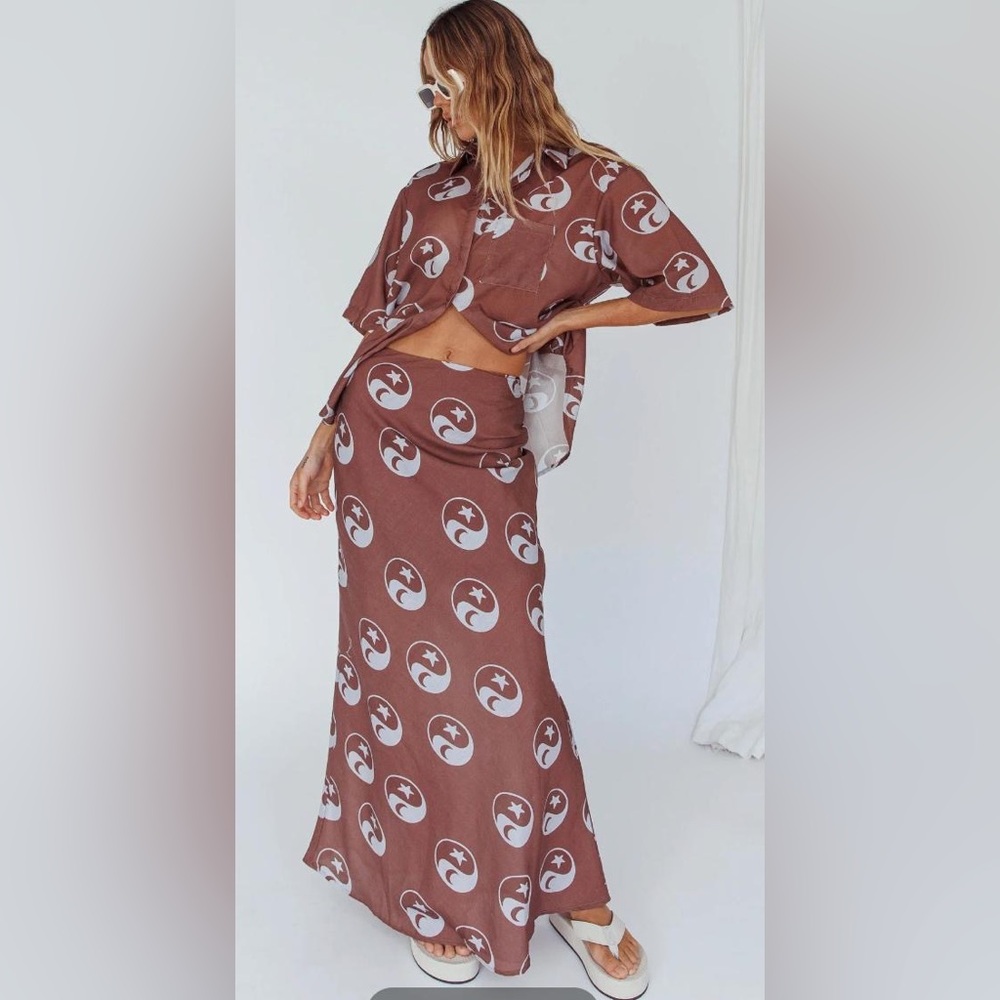 NWT Skirt set